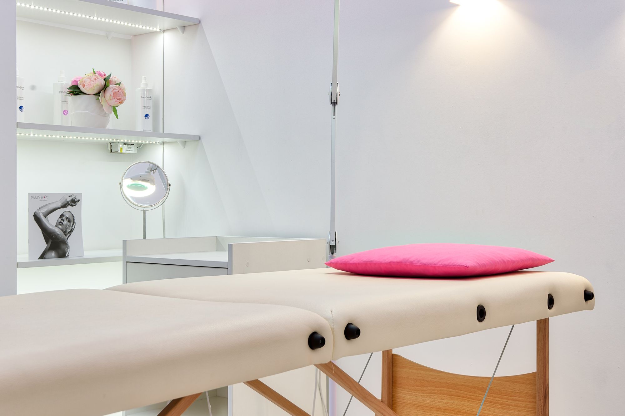 Treatment bed in a bright room